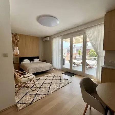 Penthouse By The Danube * Boedapest
